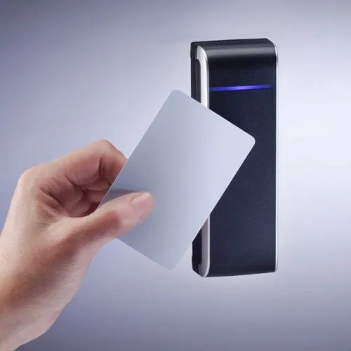 Biometrico con tarjeta intelgente con una mano